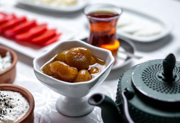 Çay Mürəbbə ilə