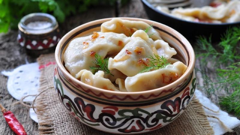 ВАРЕНИКИ З МЯСОМ ТА ГРИБАМИ