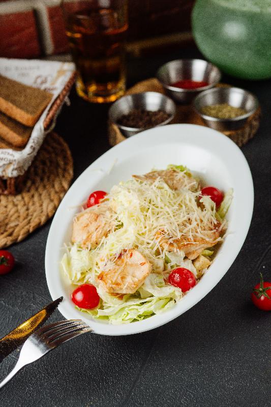 Sezar Salatı (Toyuq əti ilə) (400qr)