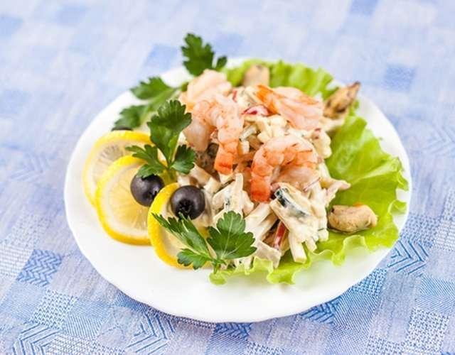 Салат с морепродуктами