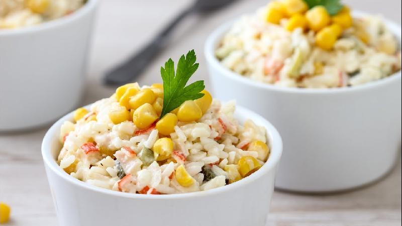 Astara düyü salatı