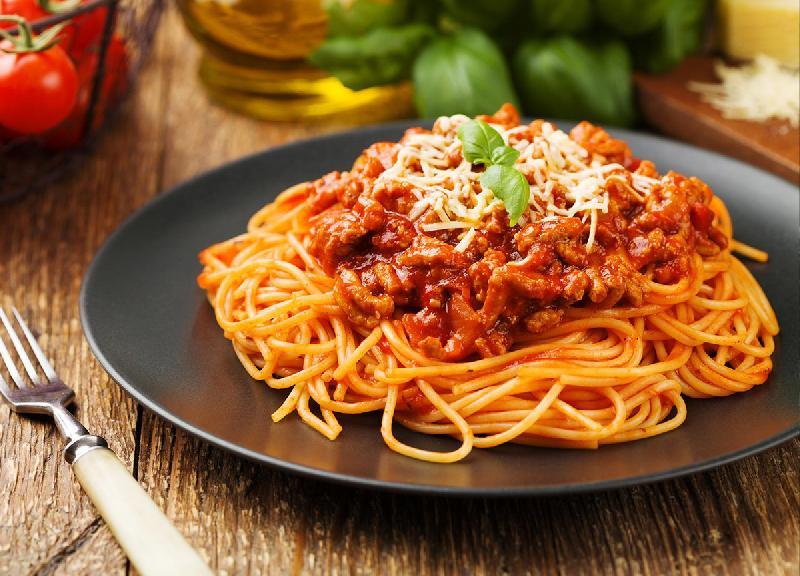 Spagetti bolonez