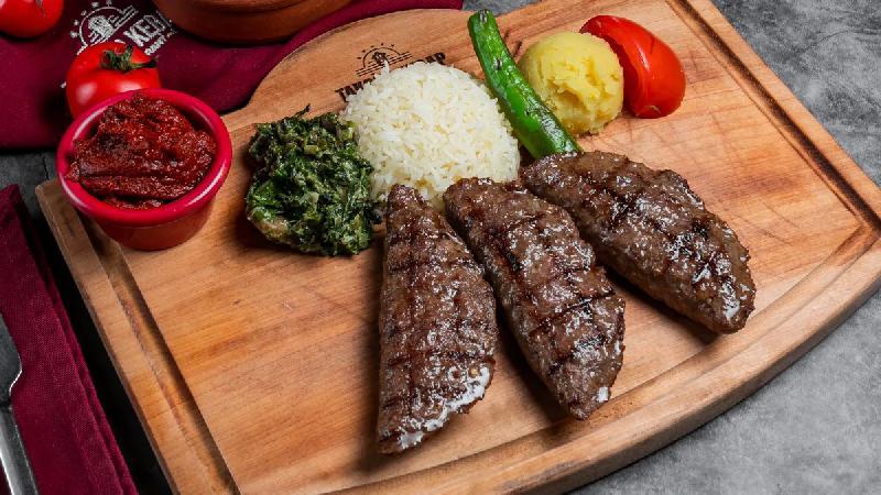 Qozlu can əti kababı