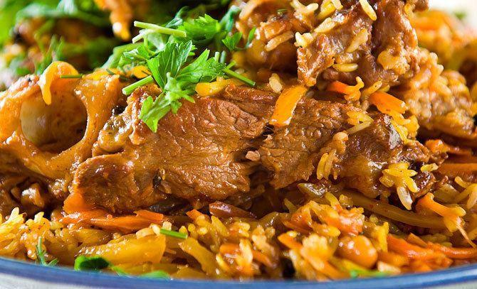 Plov ilə doldurulmuş quzu