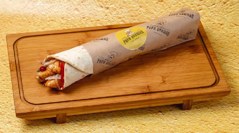Toyuq tikə roll