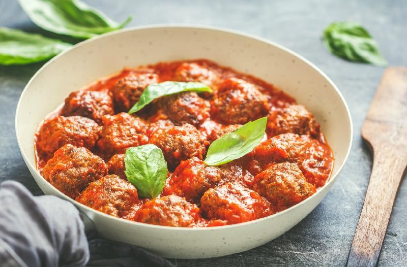 Meatballs in Arrabiata Sauce