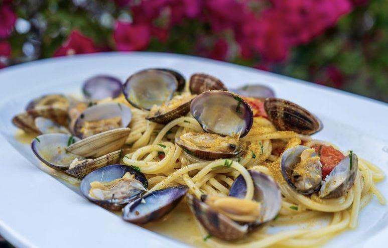 Spaghettone Vongole & Bottarga