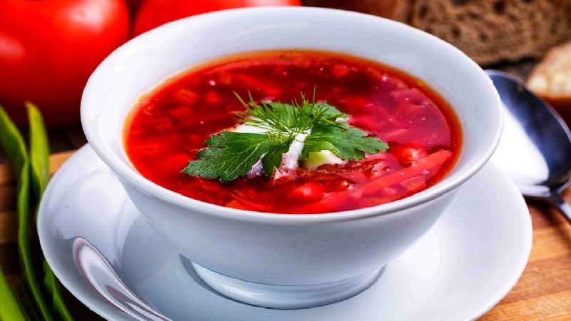 QIRMIZI TƏRƏVƏZ ŞORBASI 