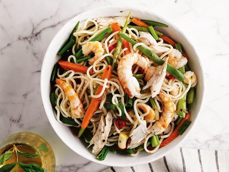 Dəniz məhsulları noodle