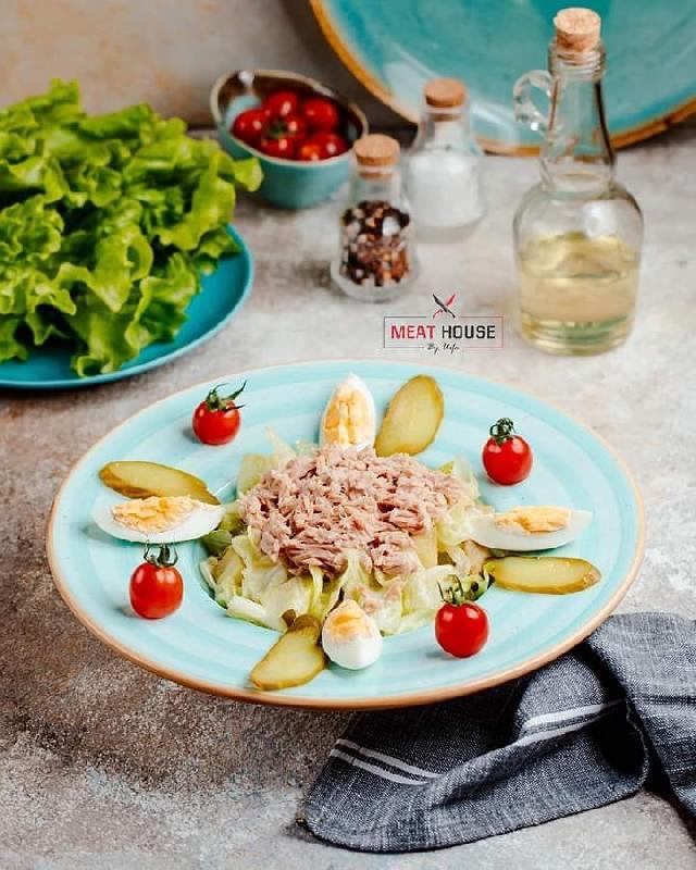 Toyuq salatı