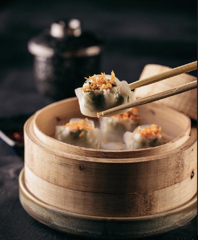 Steamed Chicken & Scallop with Coriander
