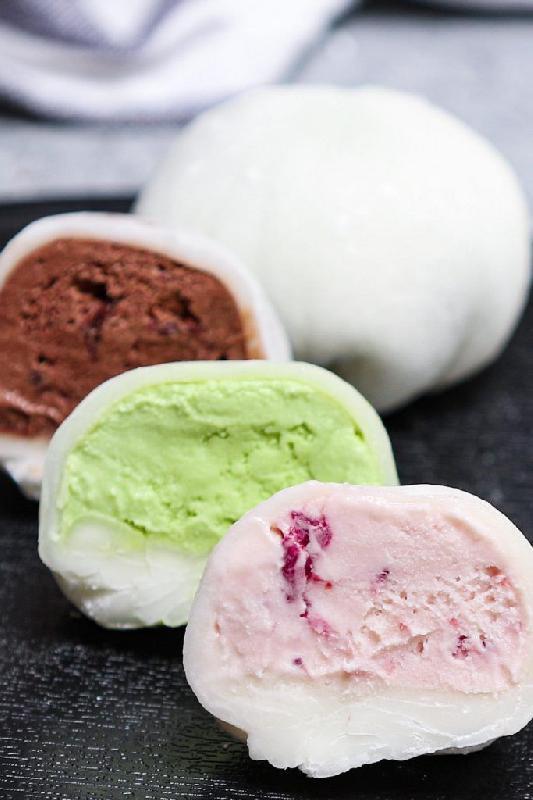Selection of Mochi Ice Cream (4 pieces)