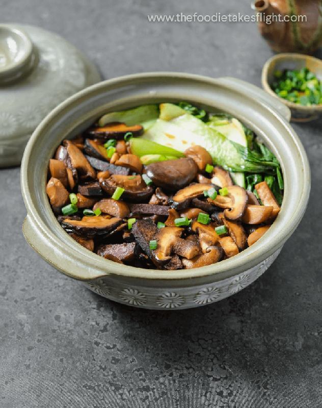 Mushroom & Truffle Rice Clay pot (V)
