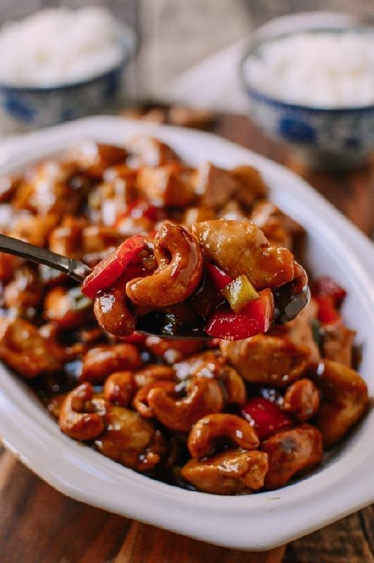 Wok Chicken Kung Pao with Cashew Nuts
