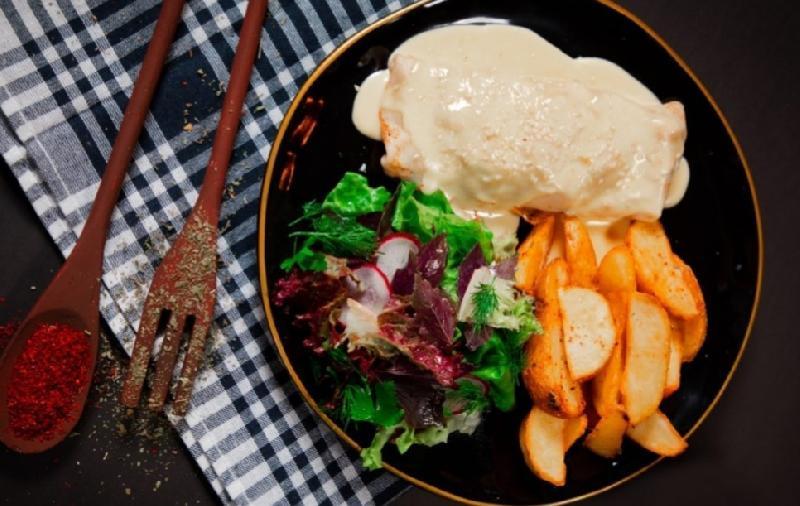 Pendir Soslu Toyuq Krep