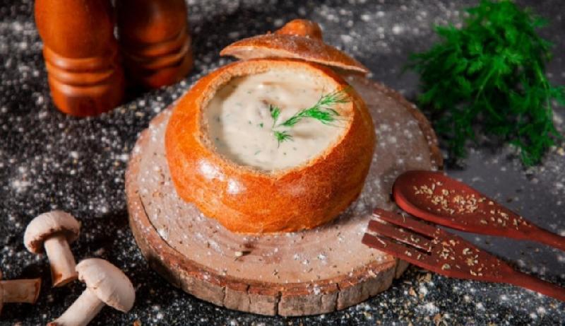 Pendirli Göbələk Şorbası 