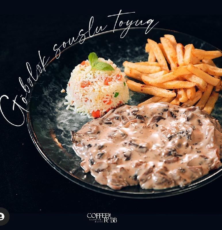 Göbələk Souslu Toyuq 