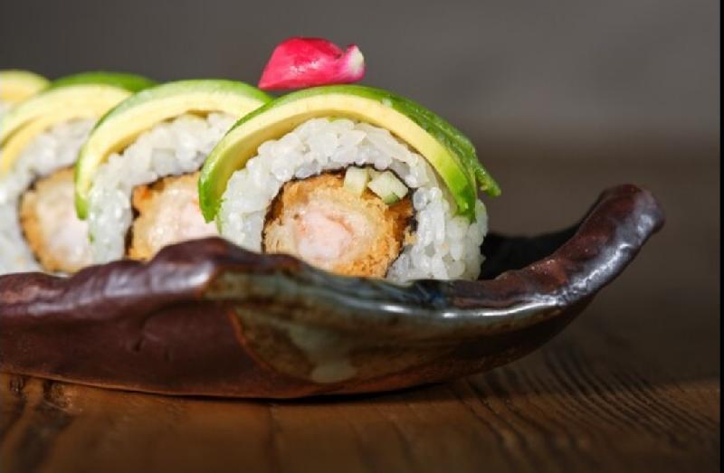 Avocado prawns Rolls