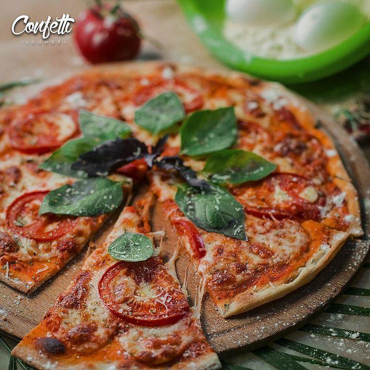 Sucuklu pizza