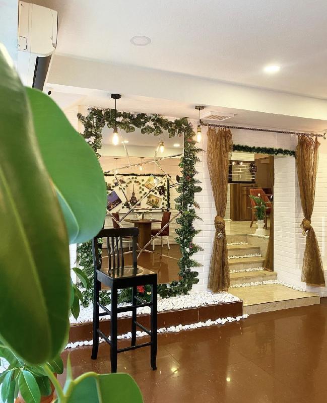 Interior view 2