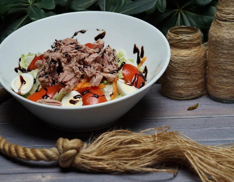 Tuna salatı