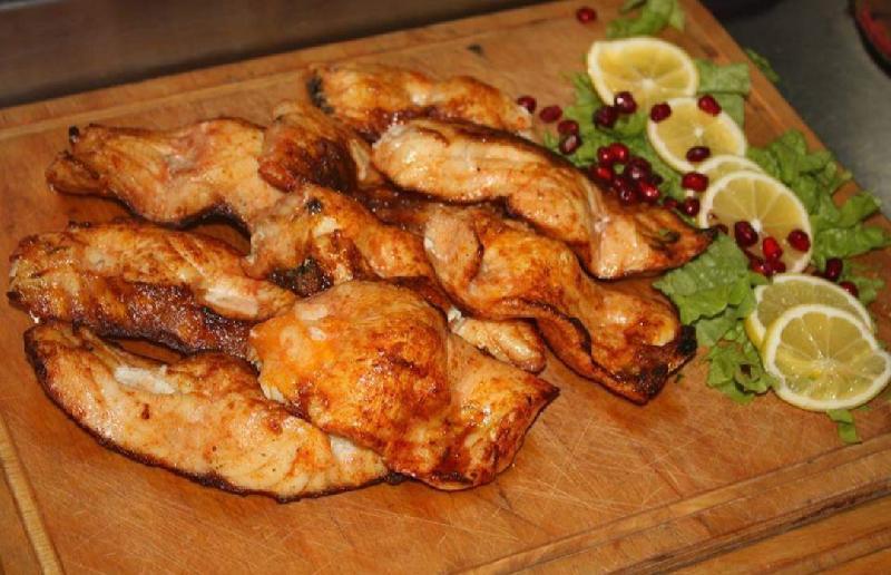Nərə balığı kababı 