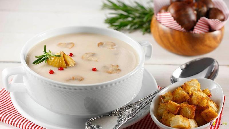 Ətli şabalıd şorbasi