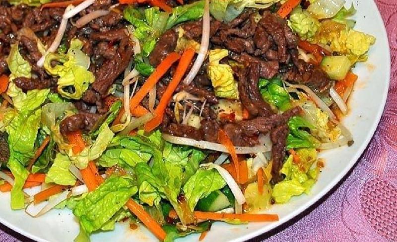 Tay salatı ət ilə
