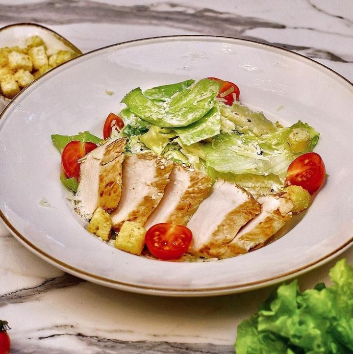 Sezar Salatı