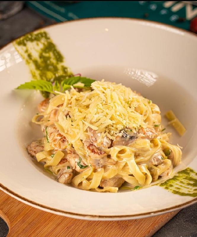 Toyuqlu Alfredo