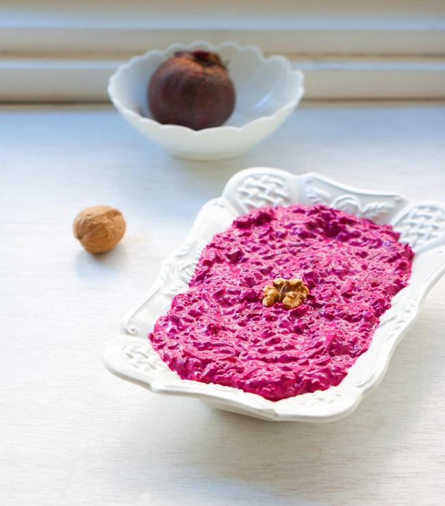 Qozlu çuğundur salatı 