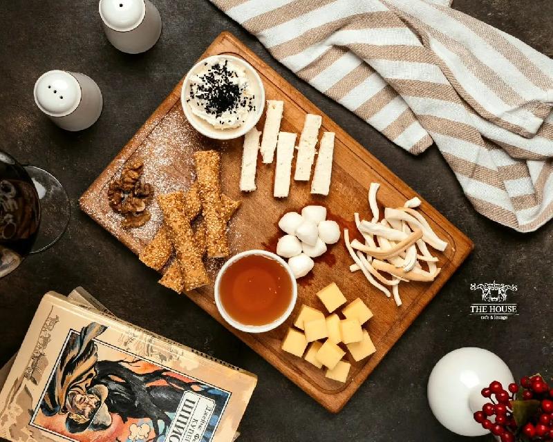 Pendir Assorti