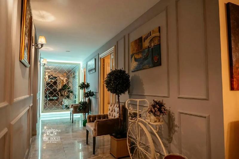 Interior view 0
