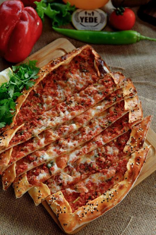Quşbaşılı Pide