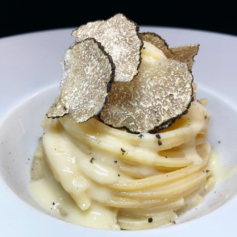 PACCHERI CON PARMIGIANO & TARTUFO NERO