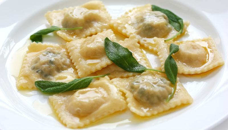 RAVIOLI DI SPINACI E RICOTTA
