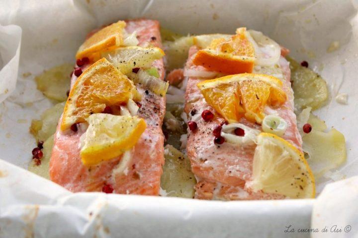SALMONE AL CARTOCCIO CON GAMBERETTI