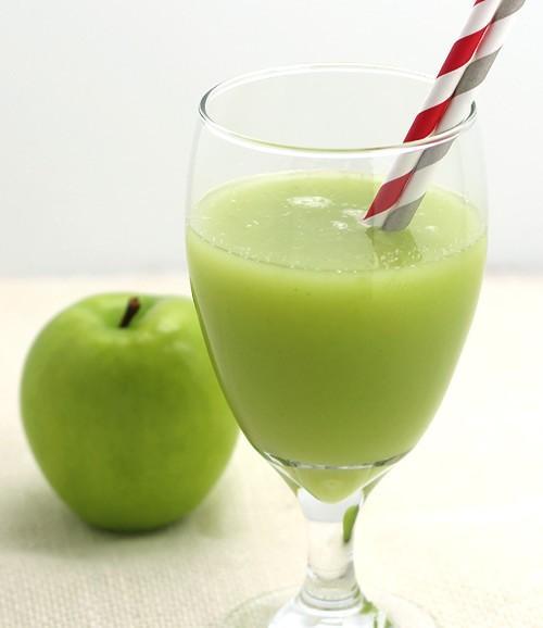 Green apple juice