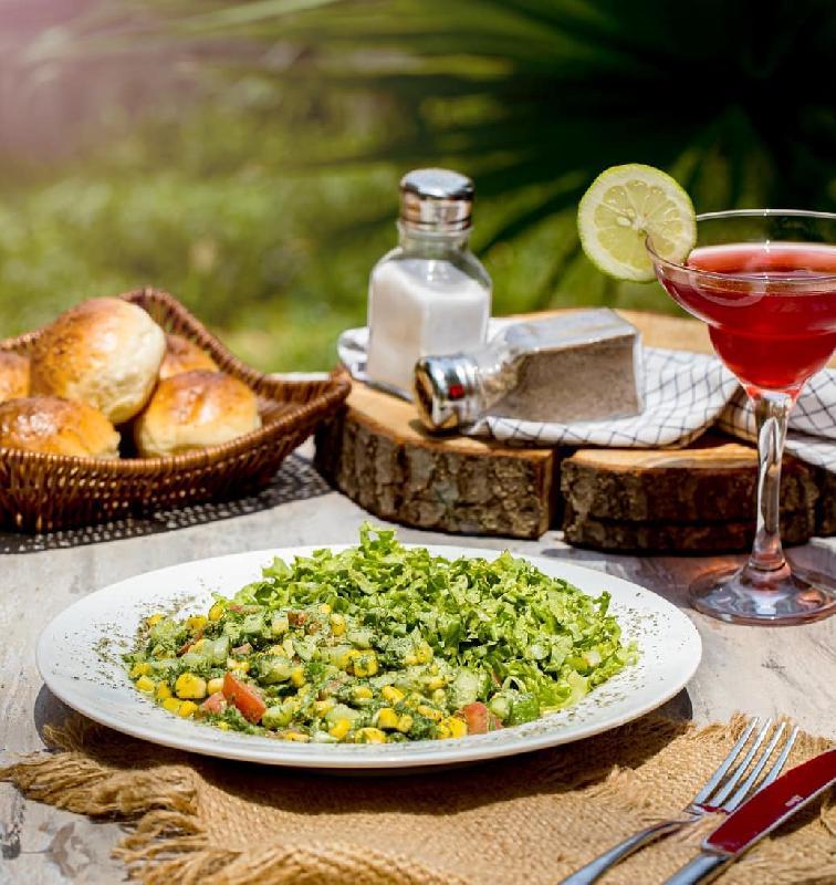 Xüsusi Kükü salatı