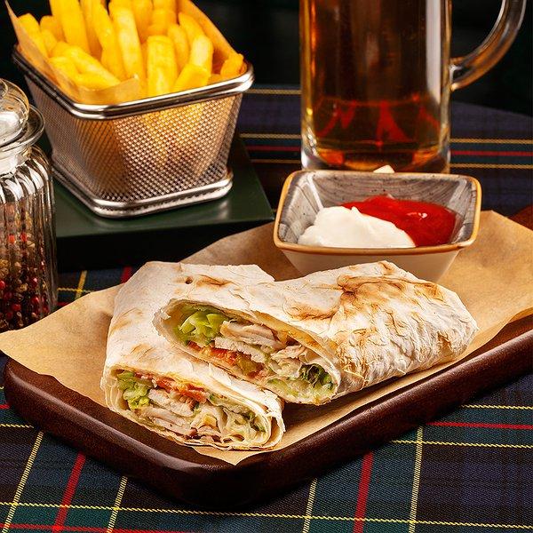 Sezar roll kartof fri ilə 