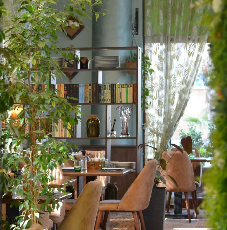Interior view 2