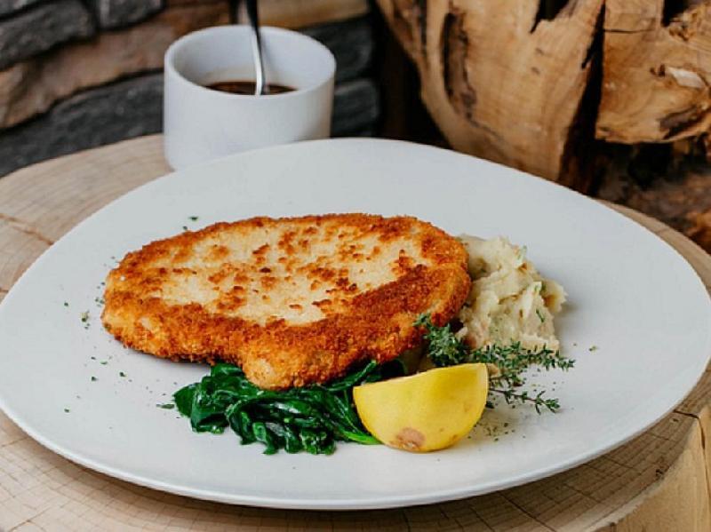 Pan Fried Crumbed Veal Cutlet