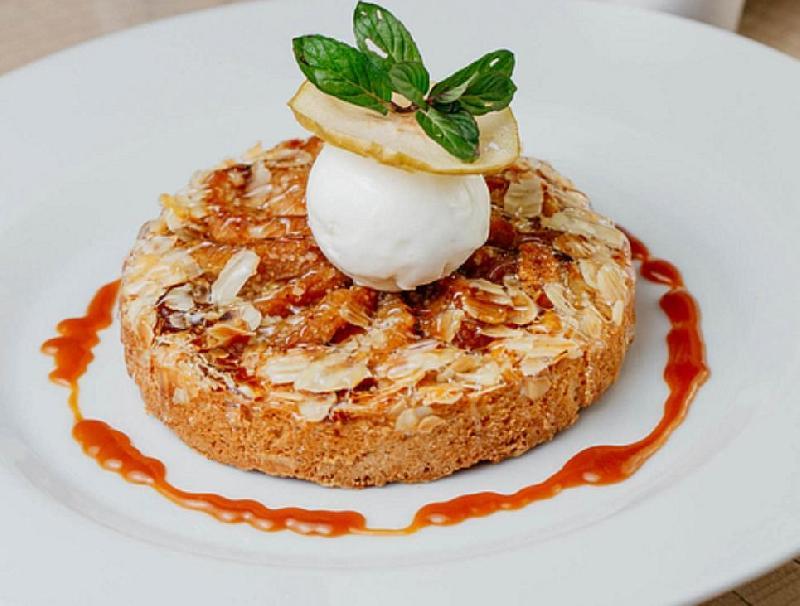 Warm Apple Pie