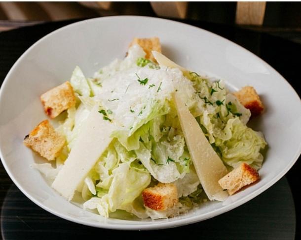 Sezar salatı klassik