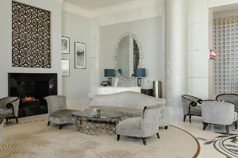 Interior view 2