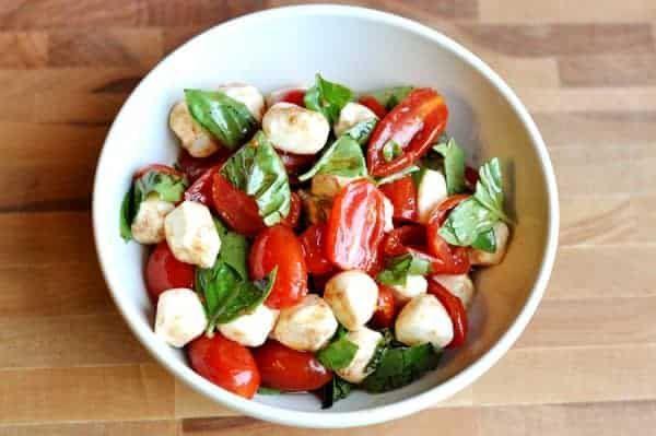 Caprese salad with grape tomatoes & mozzarella