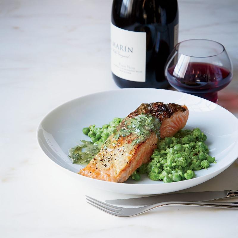 Teriyaki salmon with mashed green peas-wasabi