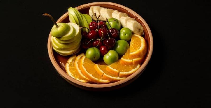 Seasonal fruit platter