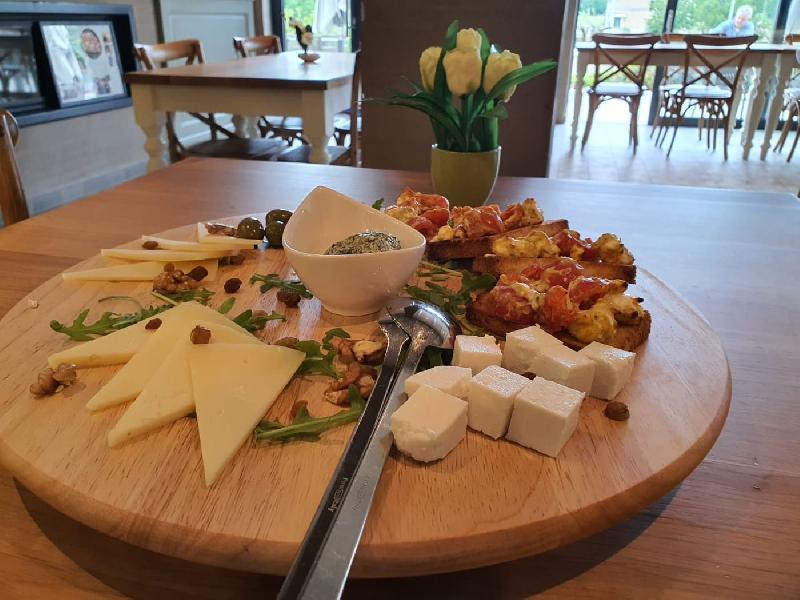 Qəlyənaltı lövhəsi