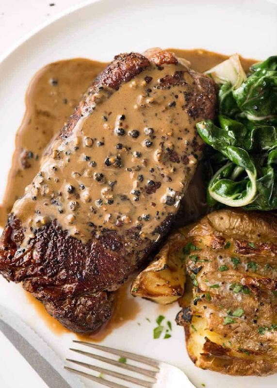 Wagyu ribeye, creamy pepper sauce (D) 